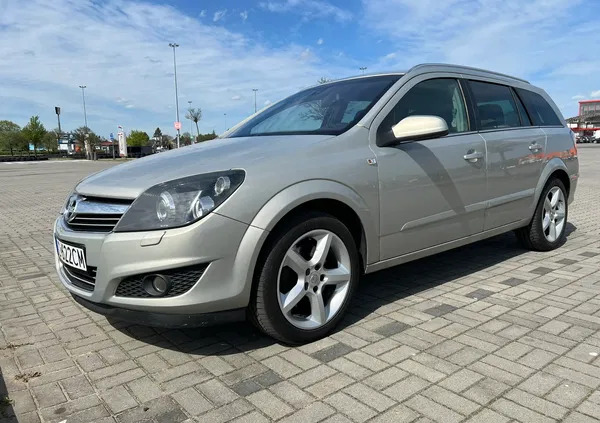 samochody osobowe Opel Astra cena 18900 przebieg: 246386, rok produkcji 2007 z Częstochowa